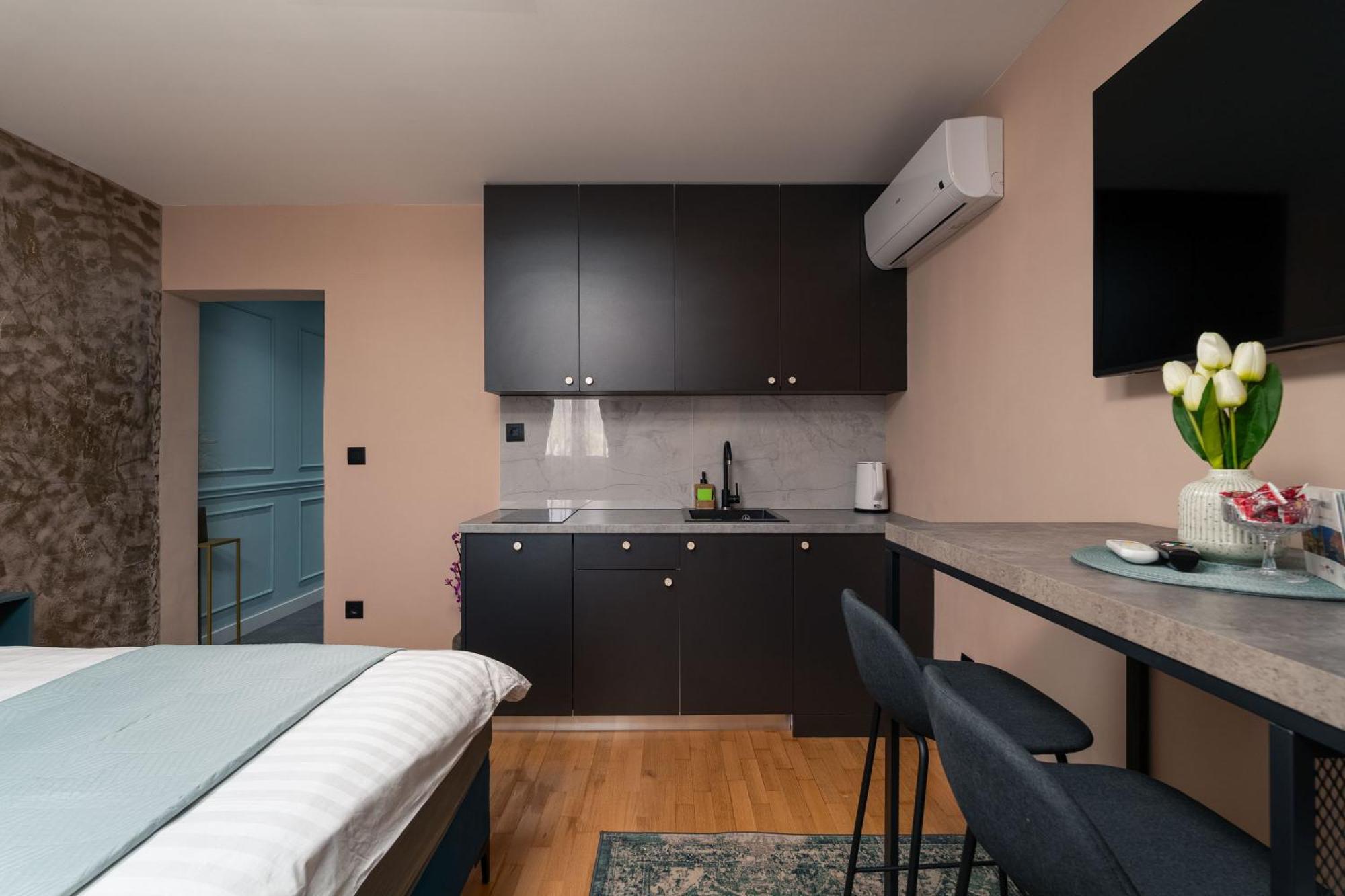 Sapphire Studio Apartment With Free Private Parking ドゥブロブニク エクステリア 写真
