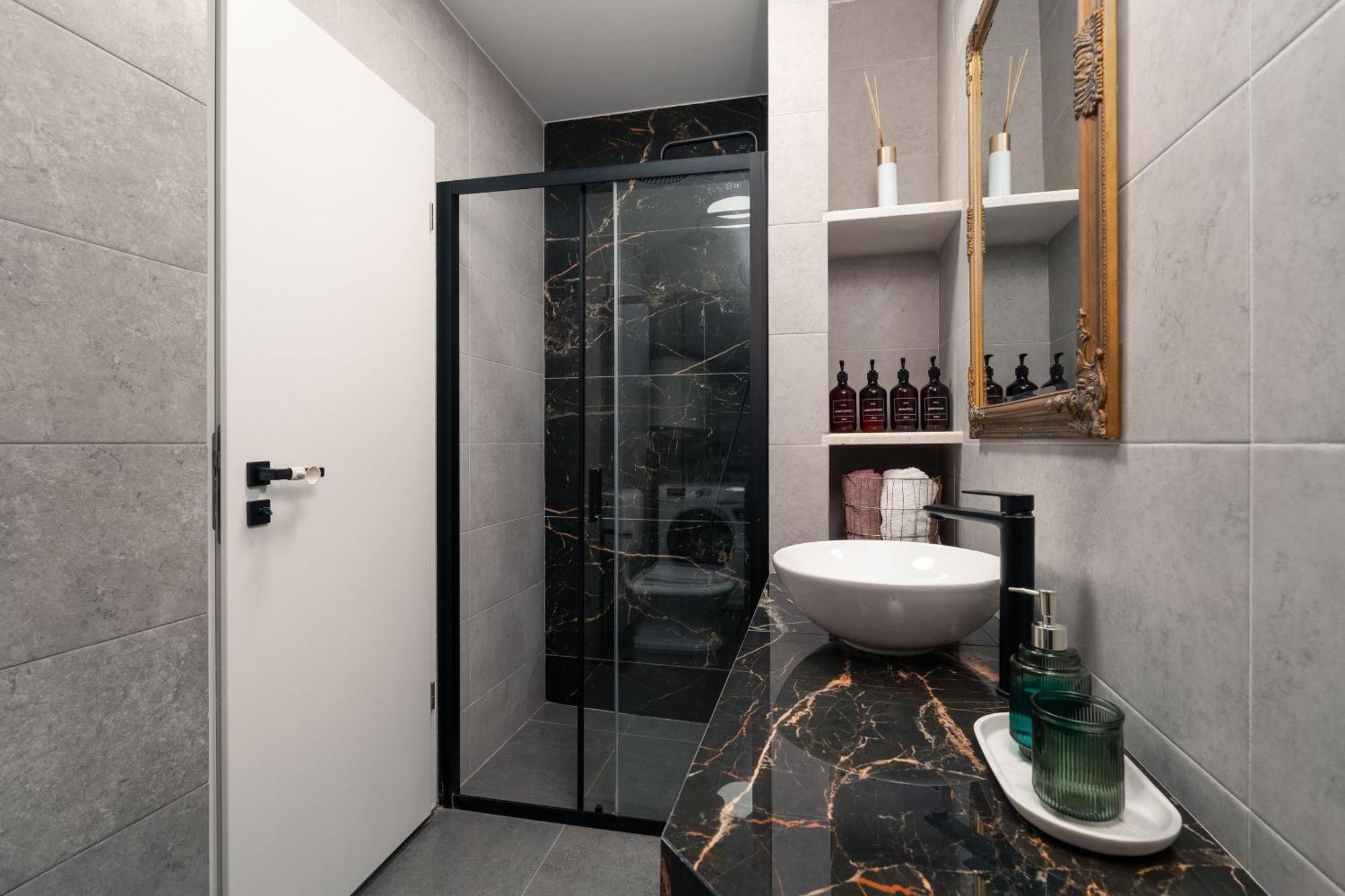 Sapphire Studio Apartment With Free Private Parking ドゥブロブニク エクステリア 写真